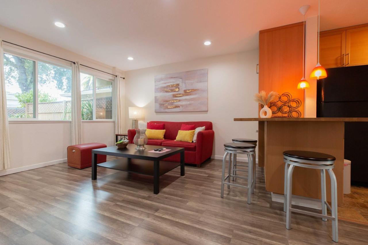 Redwood Place In Heart Of Silicon Valley Sunnyvale Exterior photo